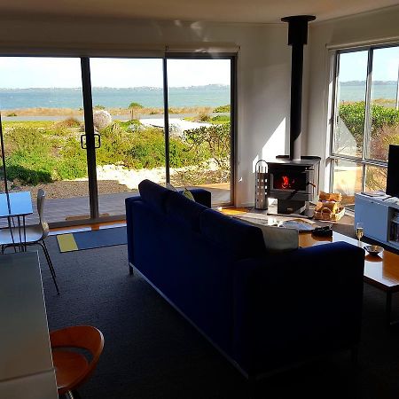 Coorong Waterfront Retreat Villa Meningie Eksteriør billede